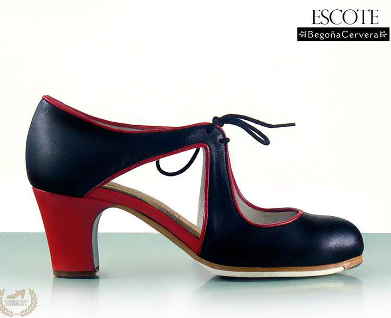 Flamenco dance shoes Begoña Cervera Inglés Bordado Model | Zapato bail Flamenco dance shoes Begoña Cervera Inglés Bordado Model | Zapato bail